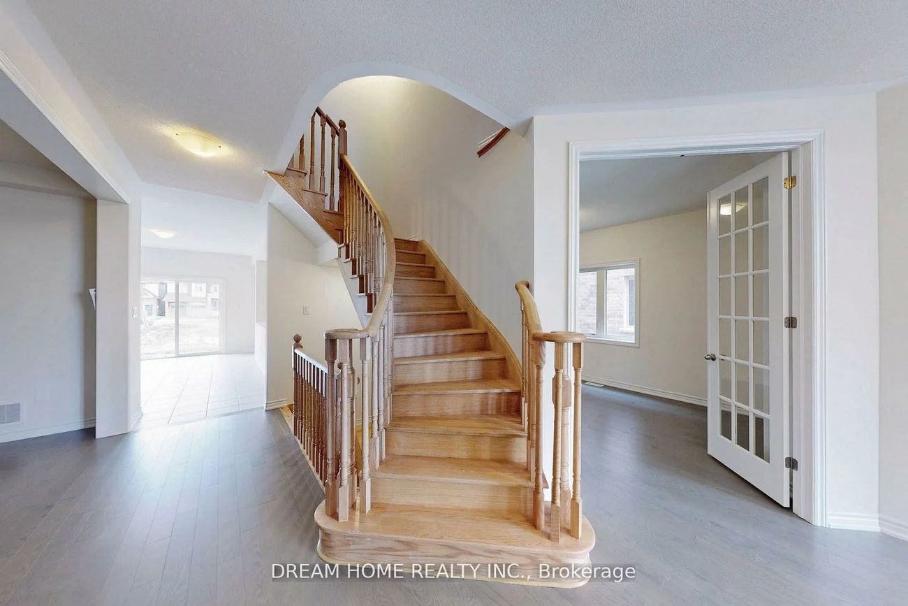 7, Charles White, Sharon, East Gwillimbury