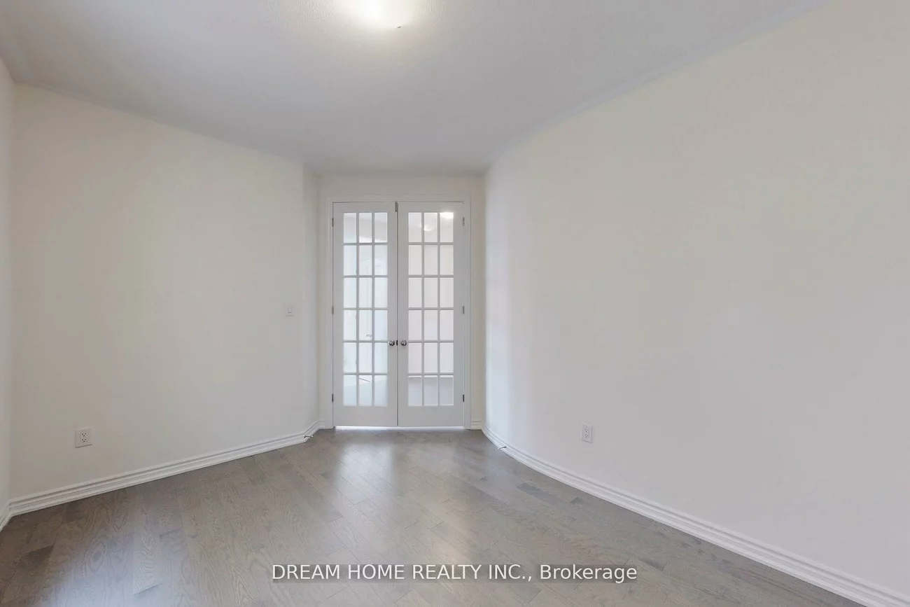 7, Charles White, Sharon, East Gwillimbury