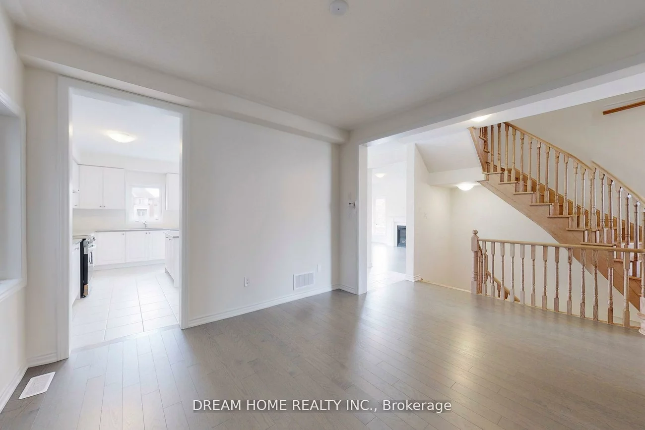 7, Charles White, Sharon, East Gwillimbury