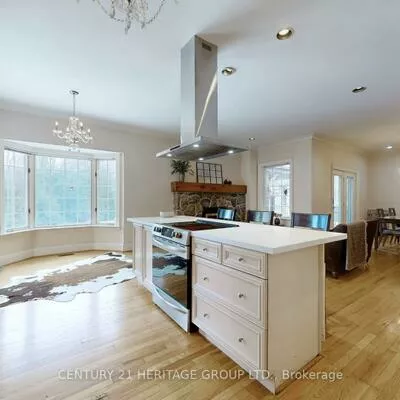 21455, Warden, Rural East Gwillimbury, East Gwillimbury