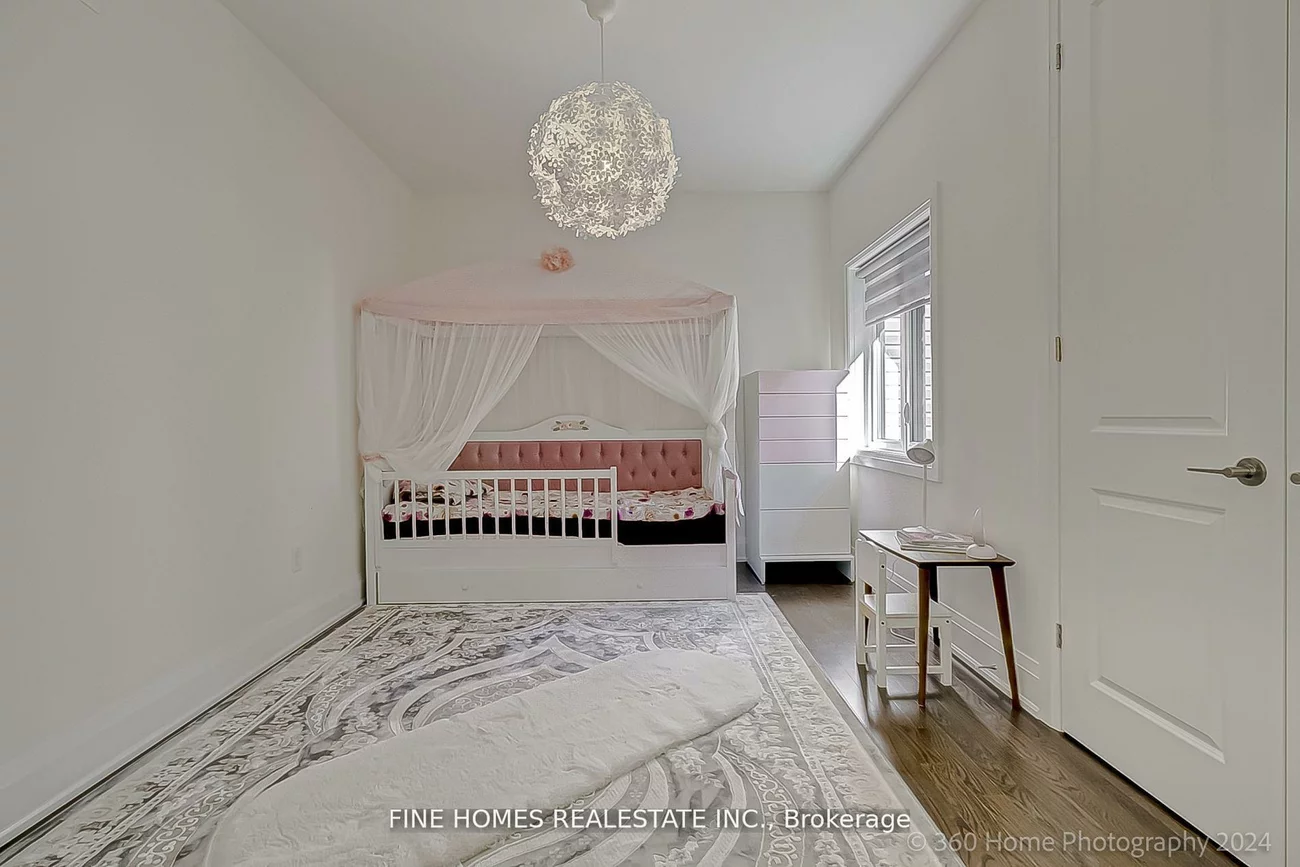 39, Tesla, Holland Landing, East Gwillimbury