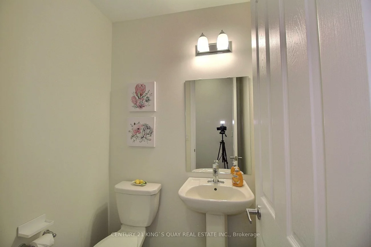 45, Chessington, Queensville, East Gwillimbury