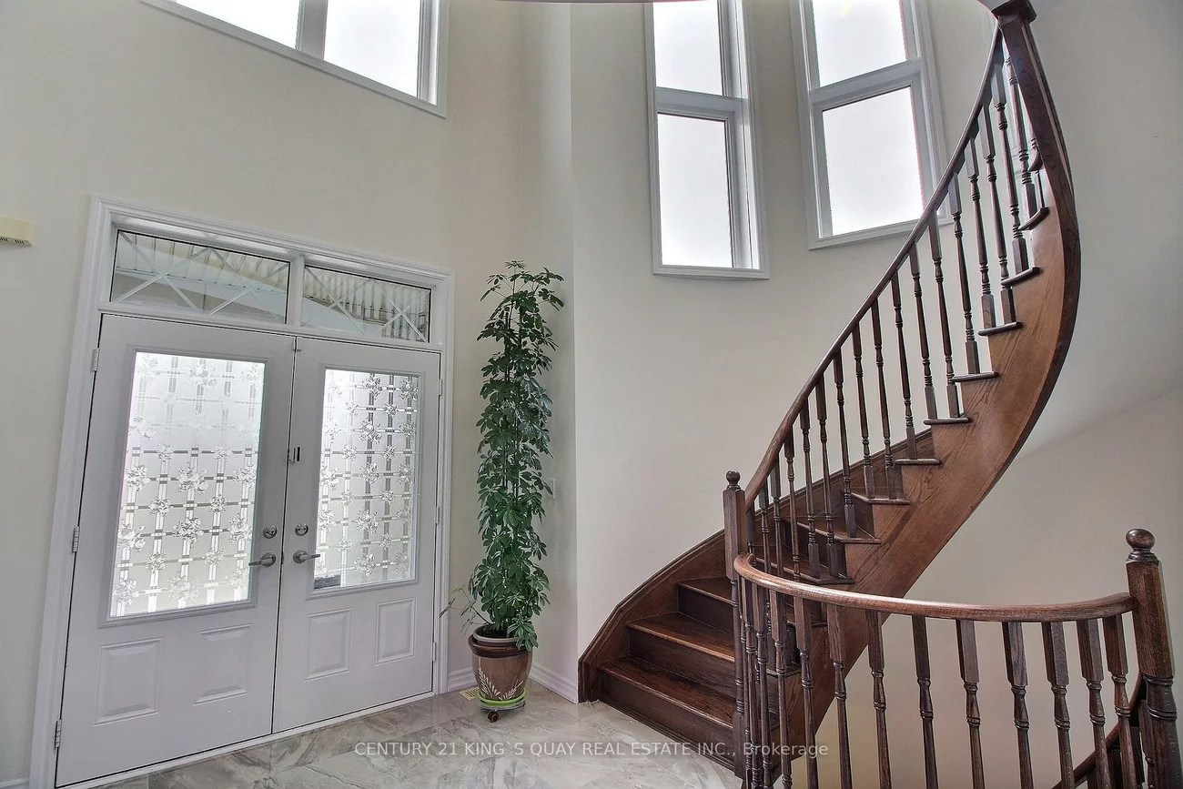 45, Chessington, Queensville, East Gwillimbury