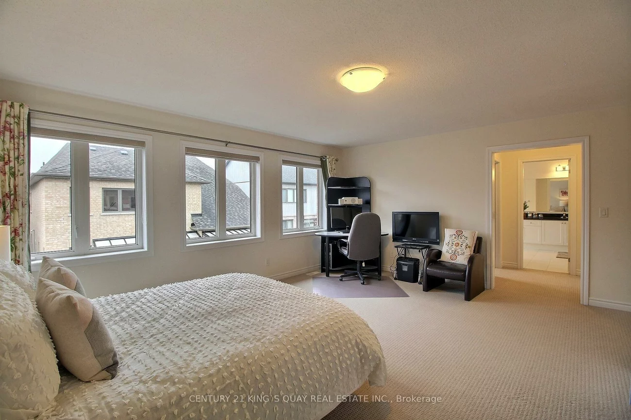 45, Chessington, Queensville, East Gwillimbury