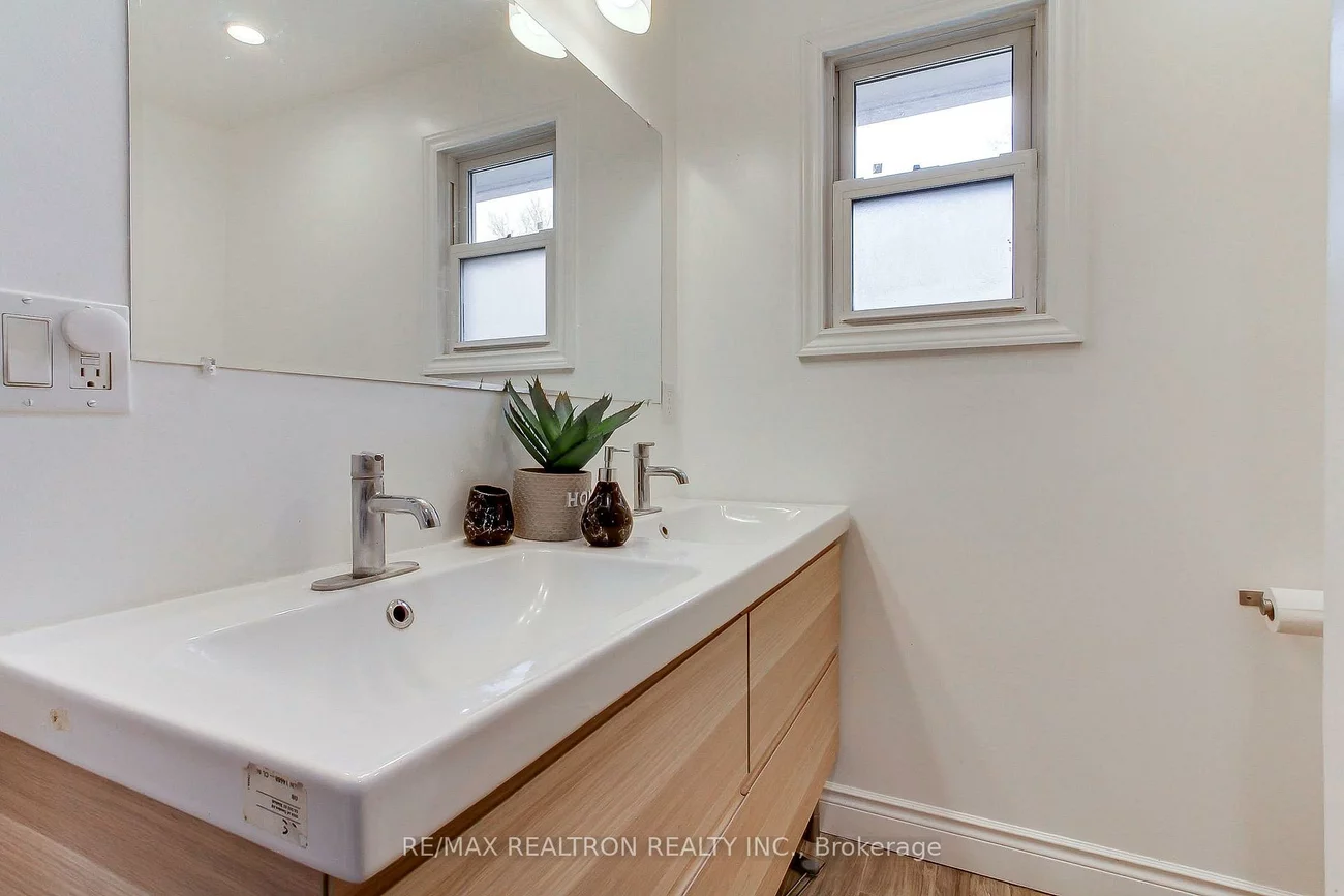 36, Farr, Sharon, East Gwillimbury