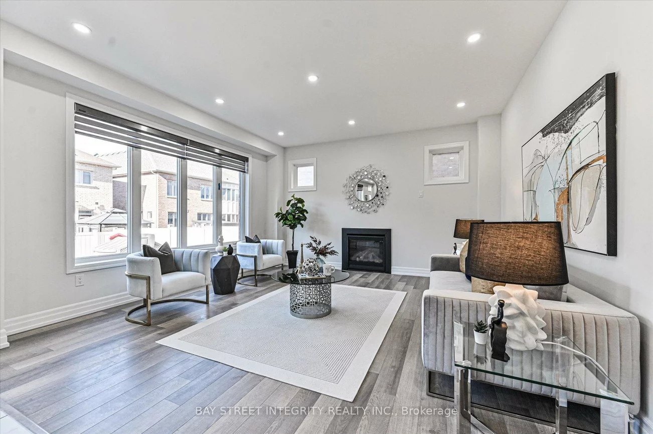 6, Red Rose, Holland Landing, East Gwillimbury