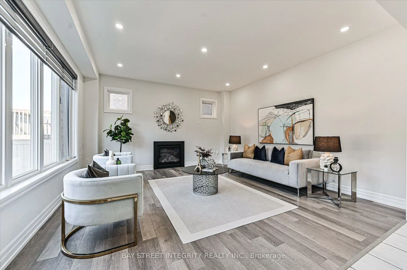 6, Red Rose, Holland Landing, East Gwillimbury