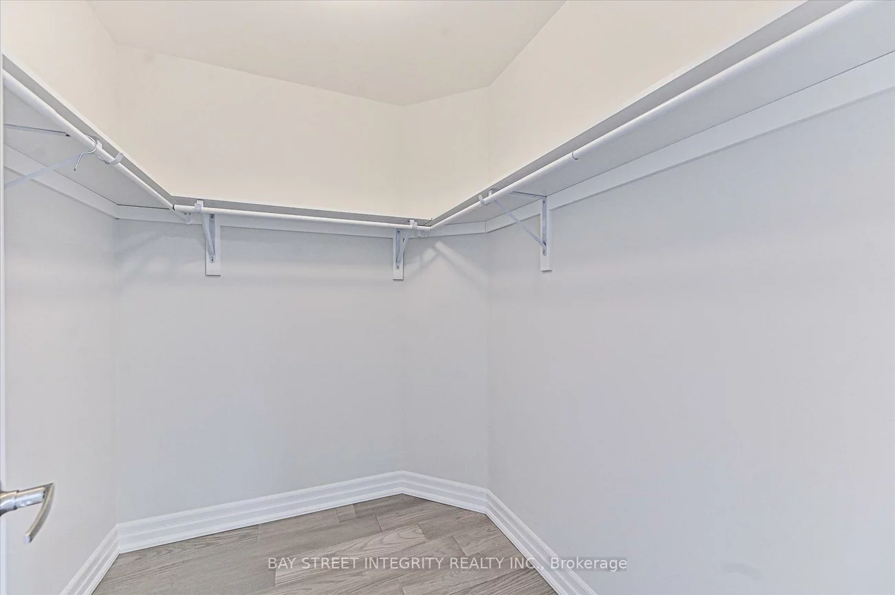 6, Red Rose, Holland Landing, East Gwillimbury