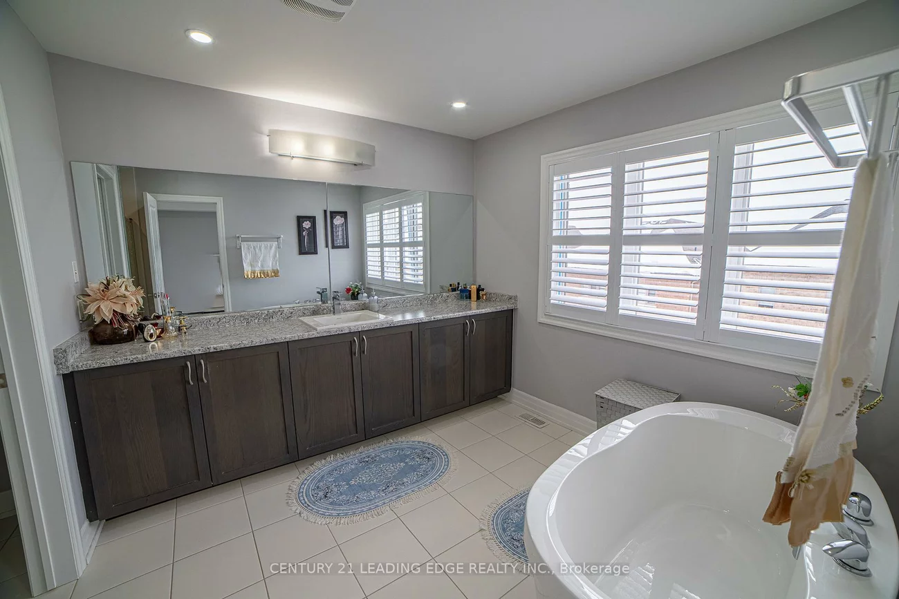 28, Prosperity, Holland Landing, East Gwillimbury