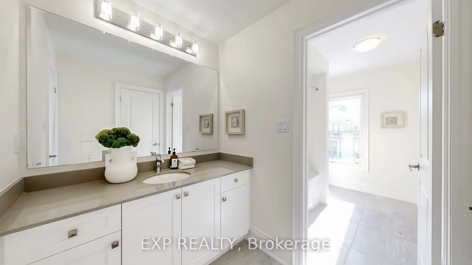 21, Fair Winds, Holland Landing, East Gwillimbury