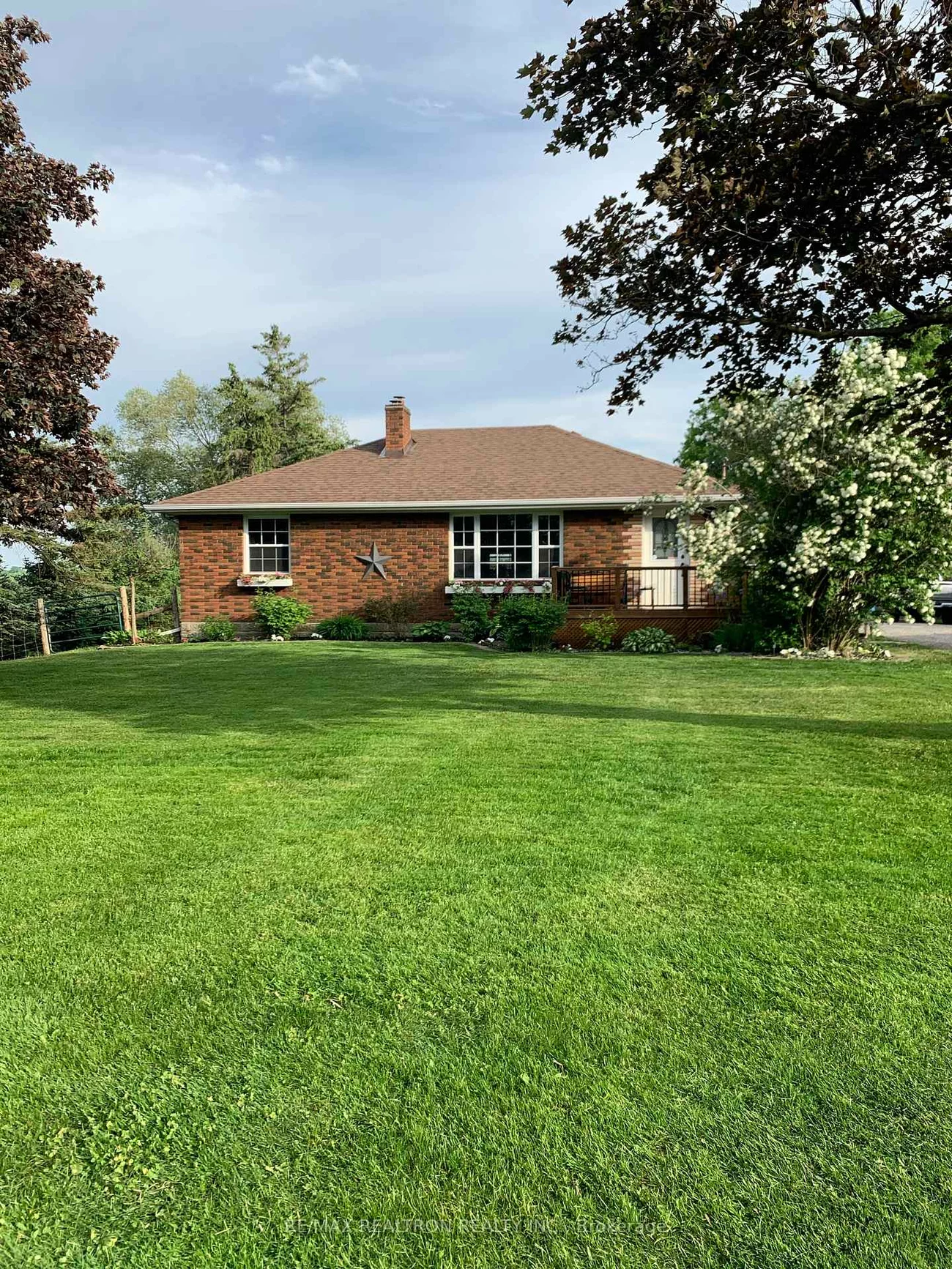 4881, Mount Albert, Mt Albert, East Gwillimbury