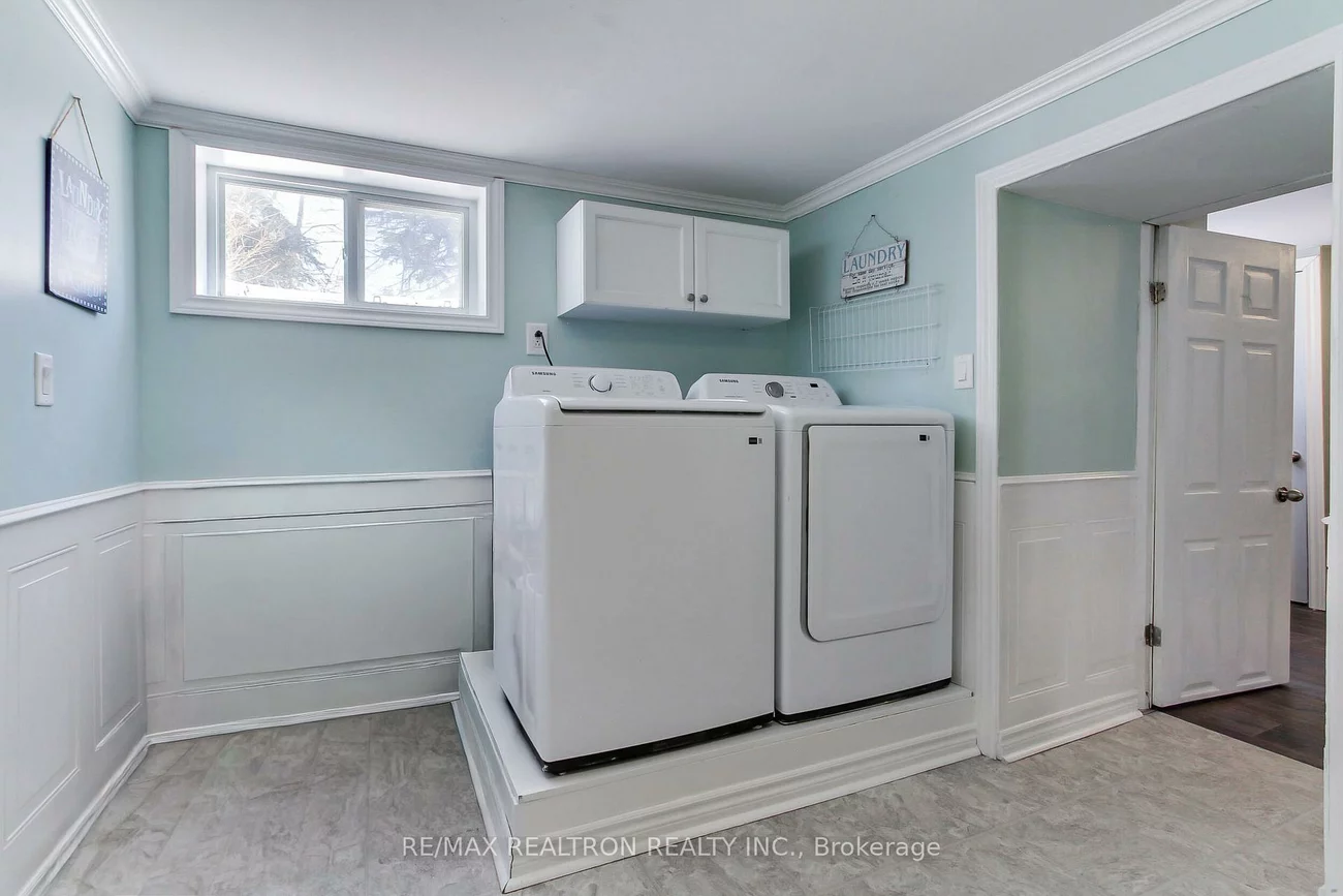 4881, Mount Albert, Mt Albert, East Gwillimbury