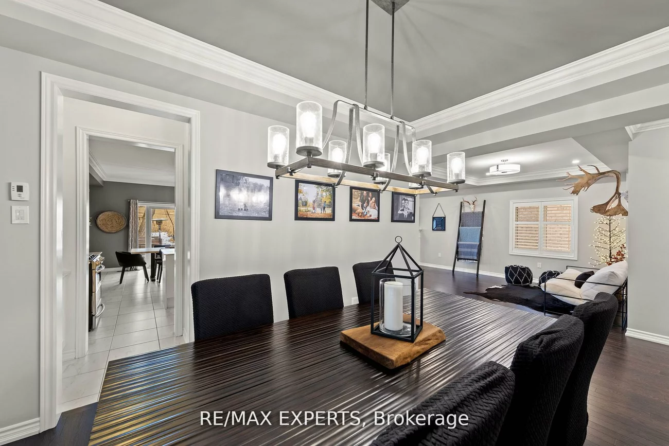 48, Manor Glen, Mt Albert, East Gwillimbury