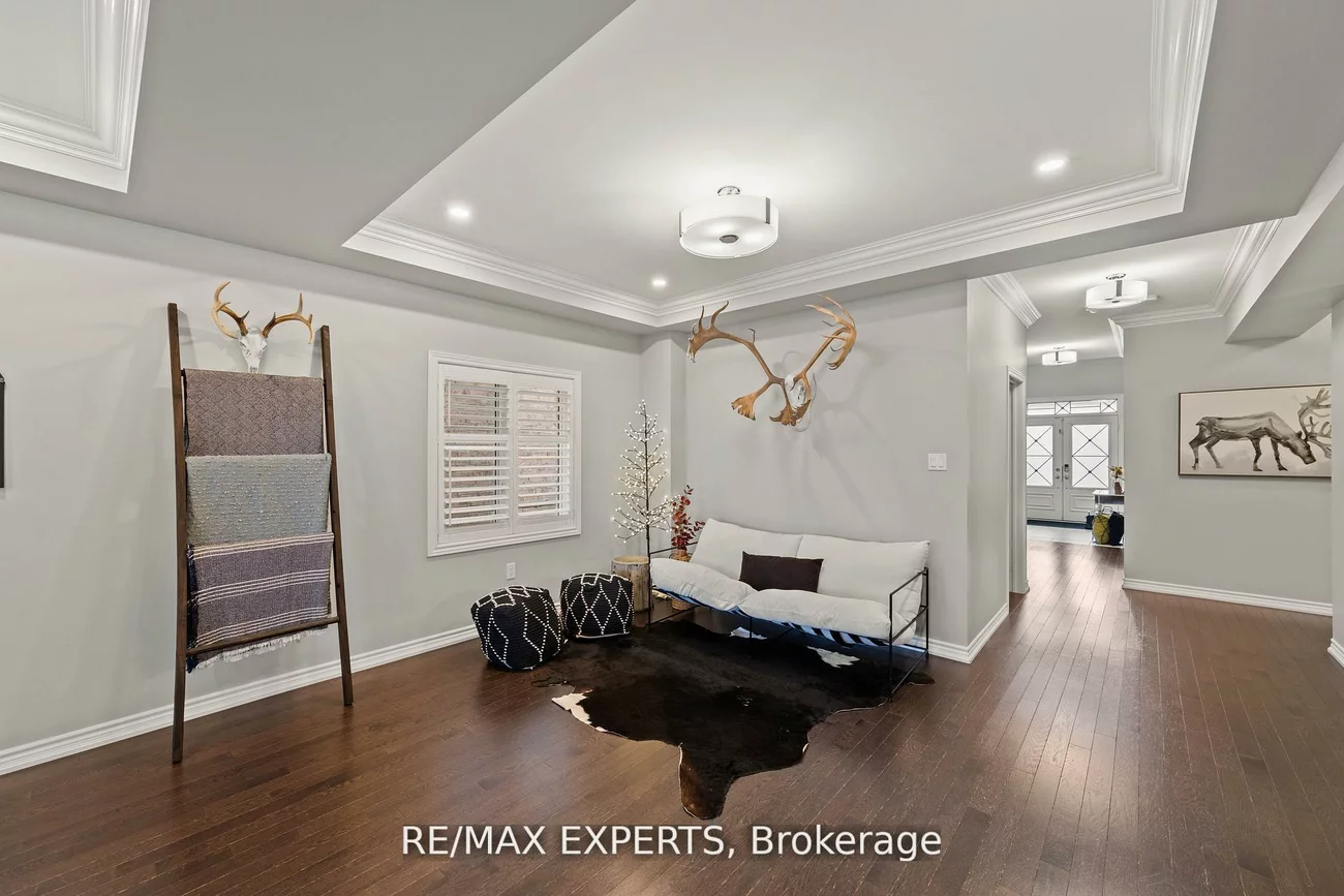 48, Manor Glen, Mt Albert, East Gwillimbury