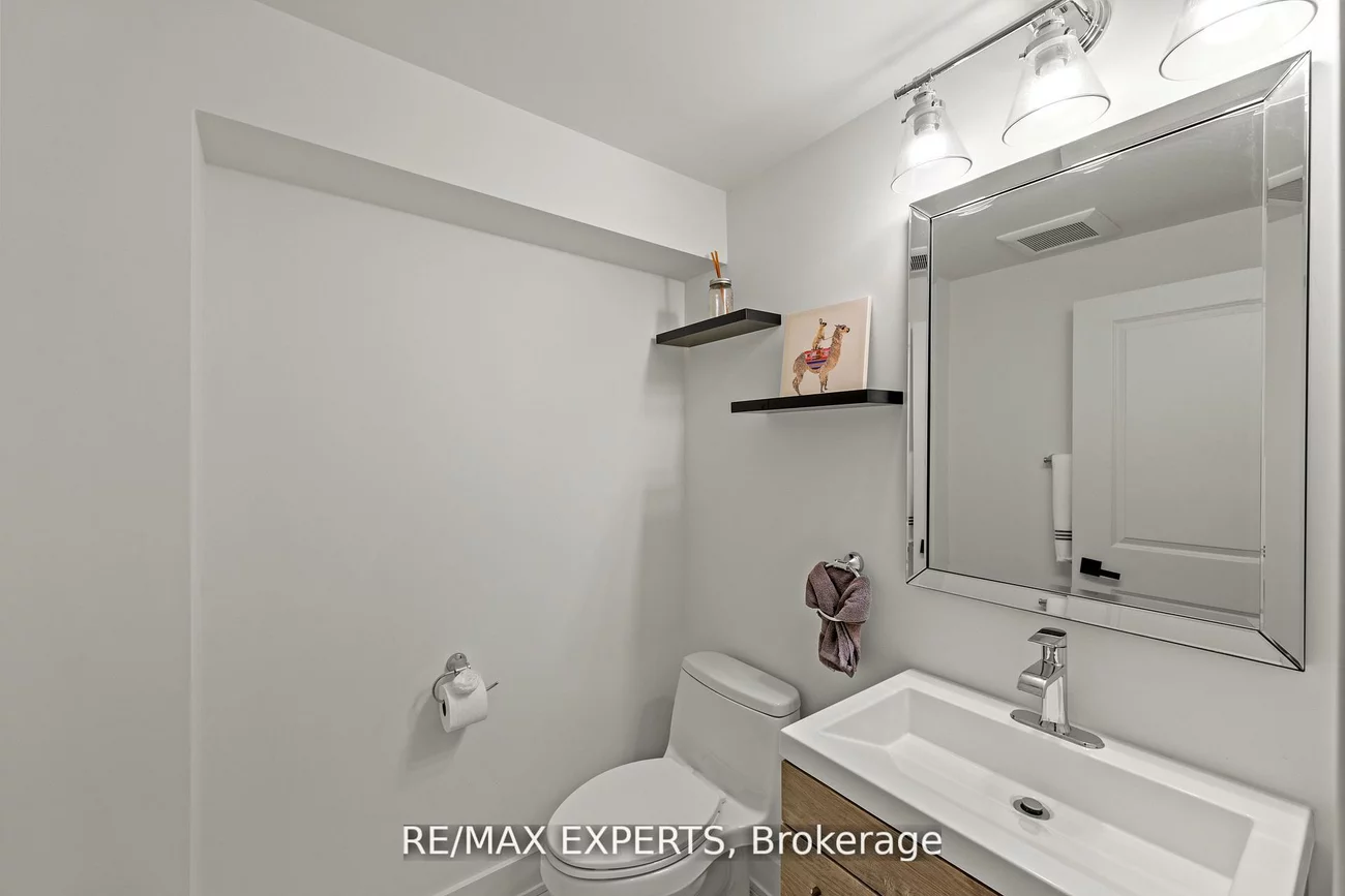 48, Manor Glen, Mt Albert, East Gwillimbury