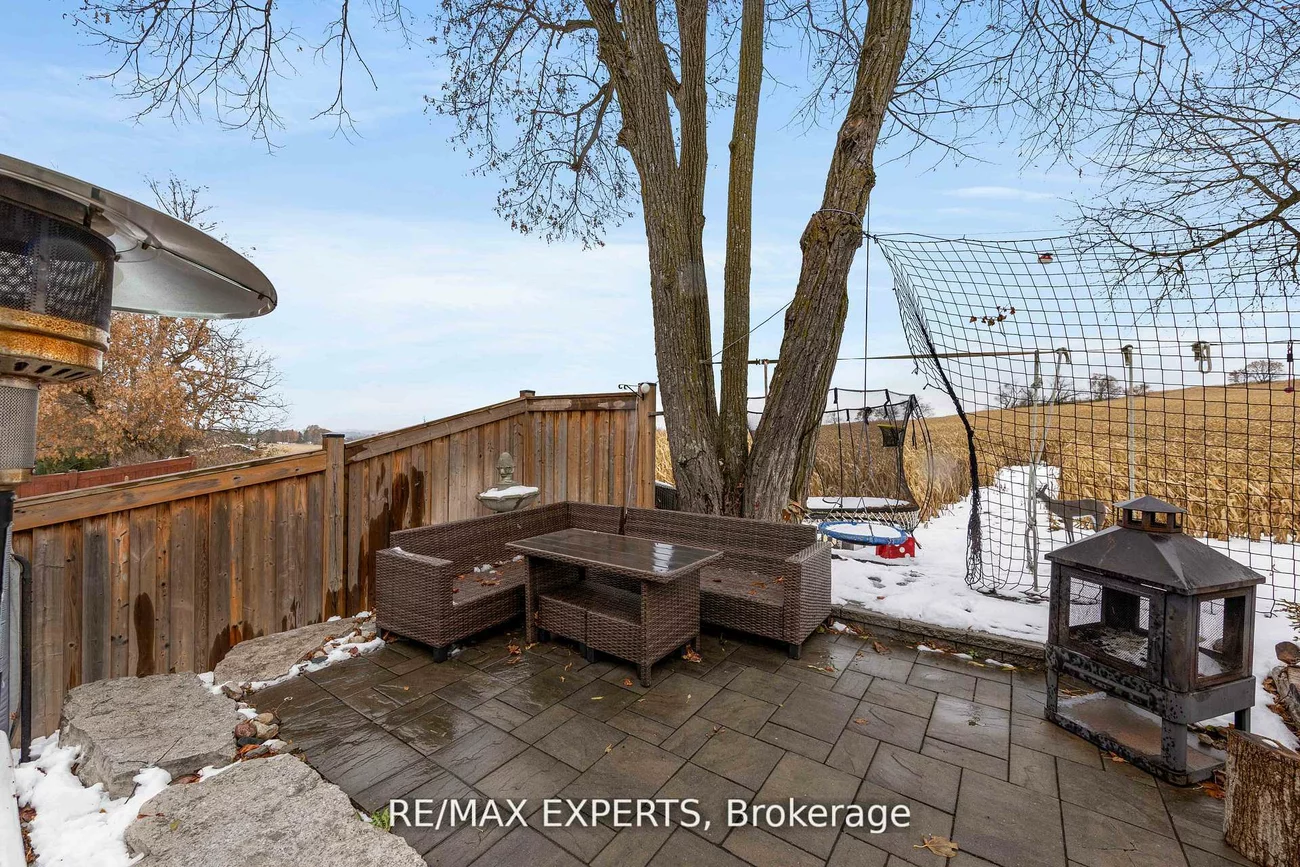 48, Manor Glen, Mt Albert, East Gwillimbury