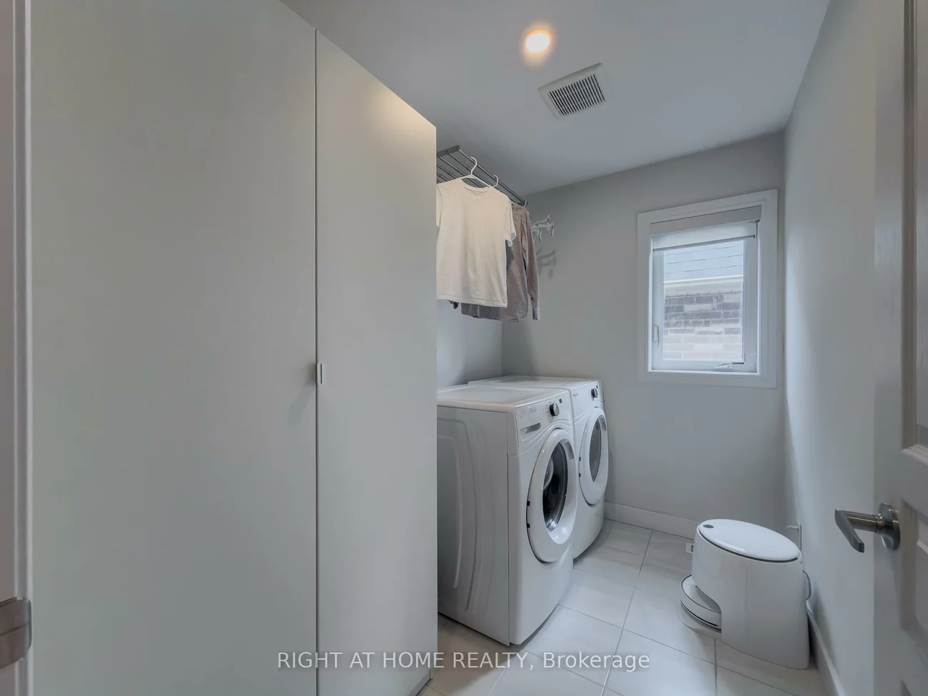 77, Leaden Hall, Queensville, East Gwillimbury