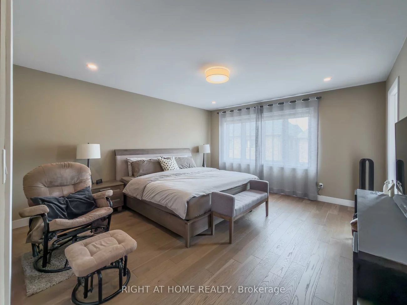 77, Leaden Hall, Queensville, East Gwillimbury