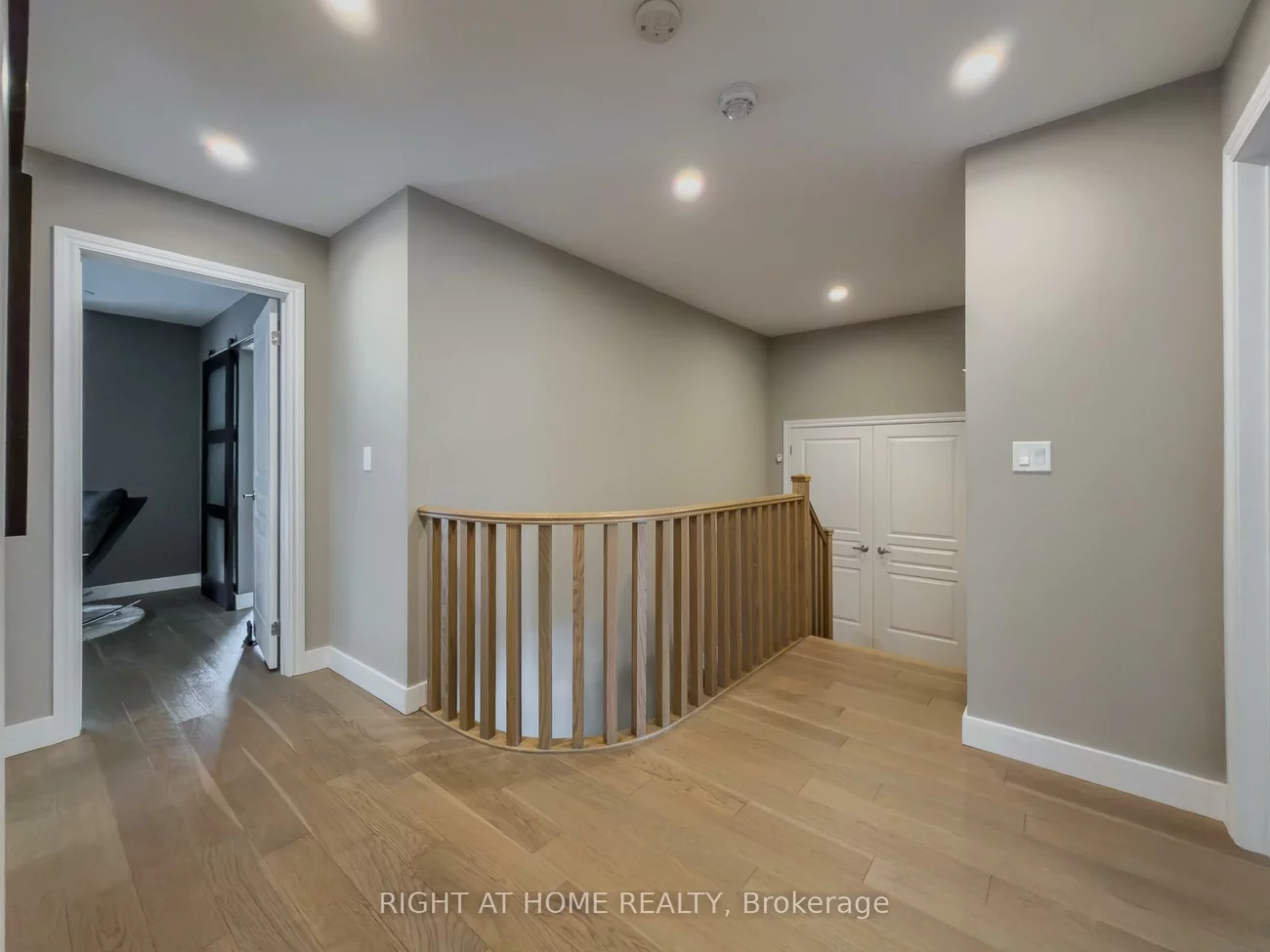 77, Leaden Hall, Queensville, East Gwillimbury