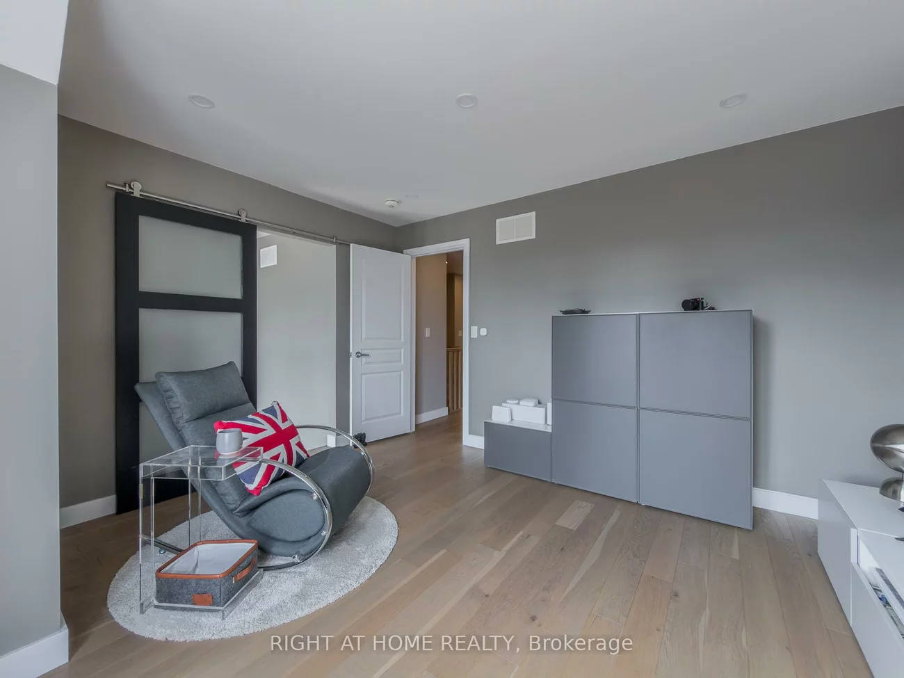 77, Leaden Hall, Queensville, East Gwillimbury