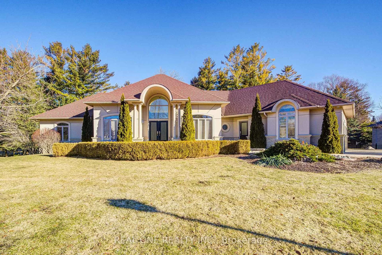 24, Maplehyrn, Sharon, East Gwillimbury