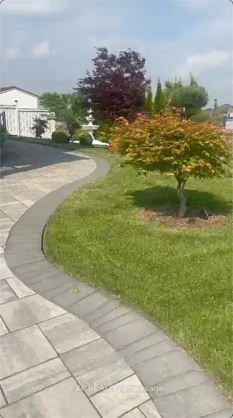 2, Tesla, Holland Landing, East Gwillimbury