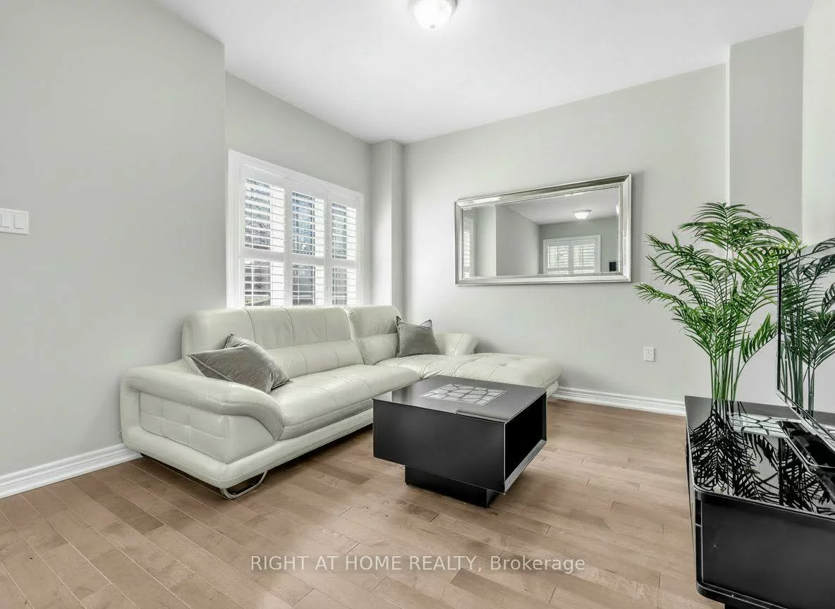 5, Zenyatta, Holland Landing, East Gwillimbury