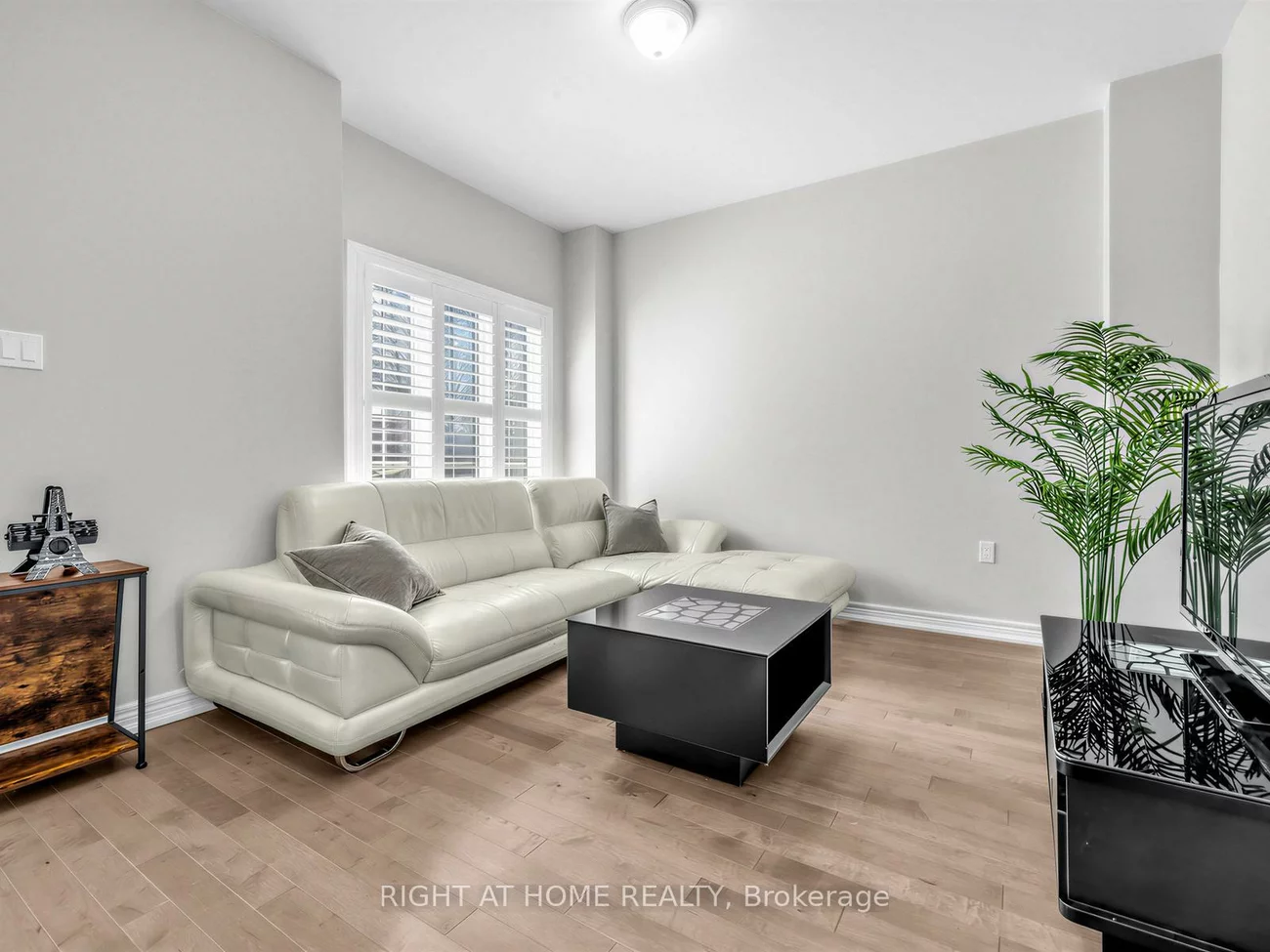 5, Zenyatta, Holland Landing, East Gwillimbury