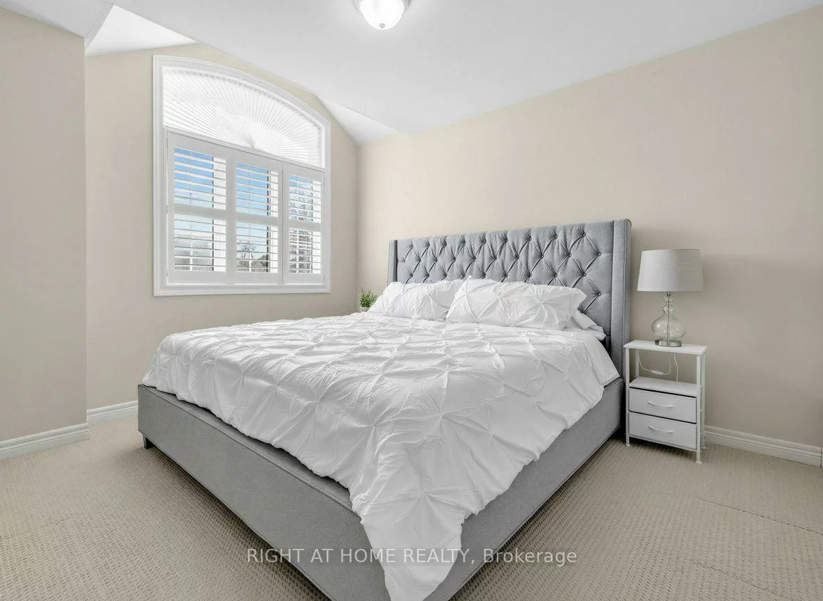 5, Zenyatta, Holland Landing, East Gwillimbury