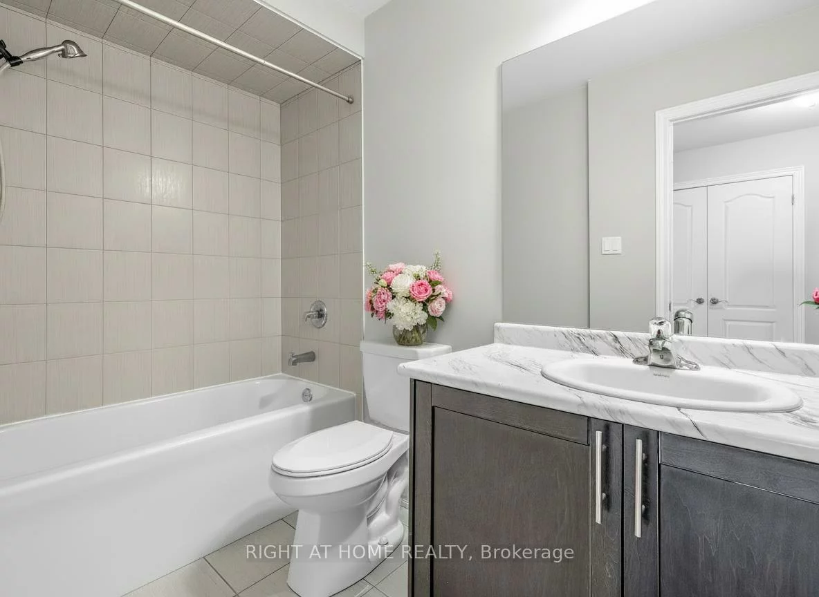 5, Zenyatta, Holland Landing, East Gwillimbury