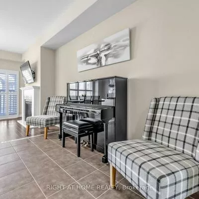 5, Zenyatta, Holland Landing, East Gwillimbury