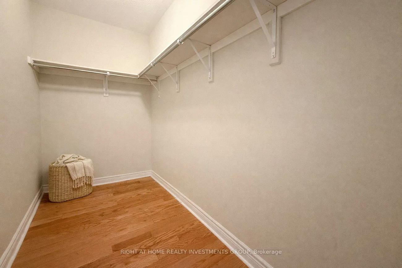 3, Herefordshire, Rural East Gwillimbury, East Gwillimbury