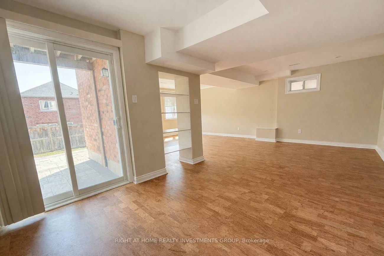 3, Herefordshire, Rural East Gwillimbury, East Gwillimbury