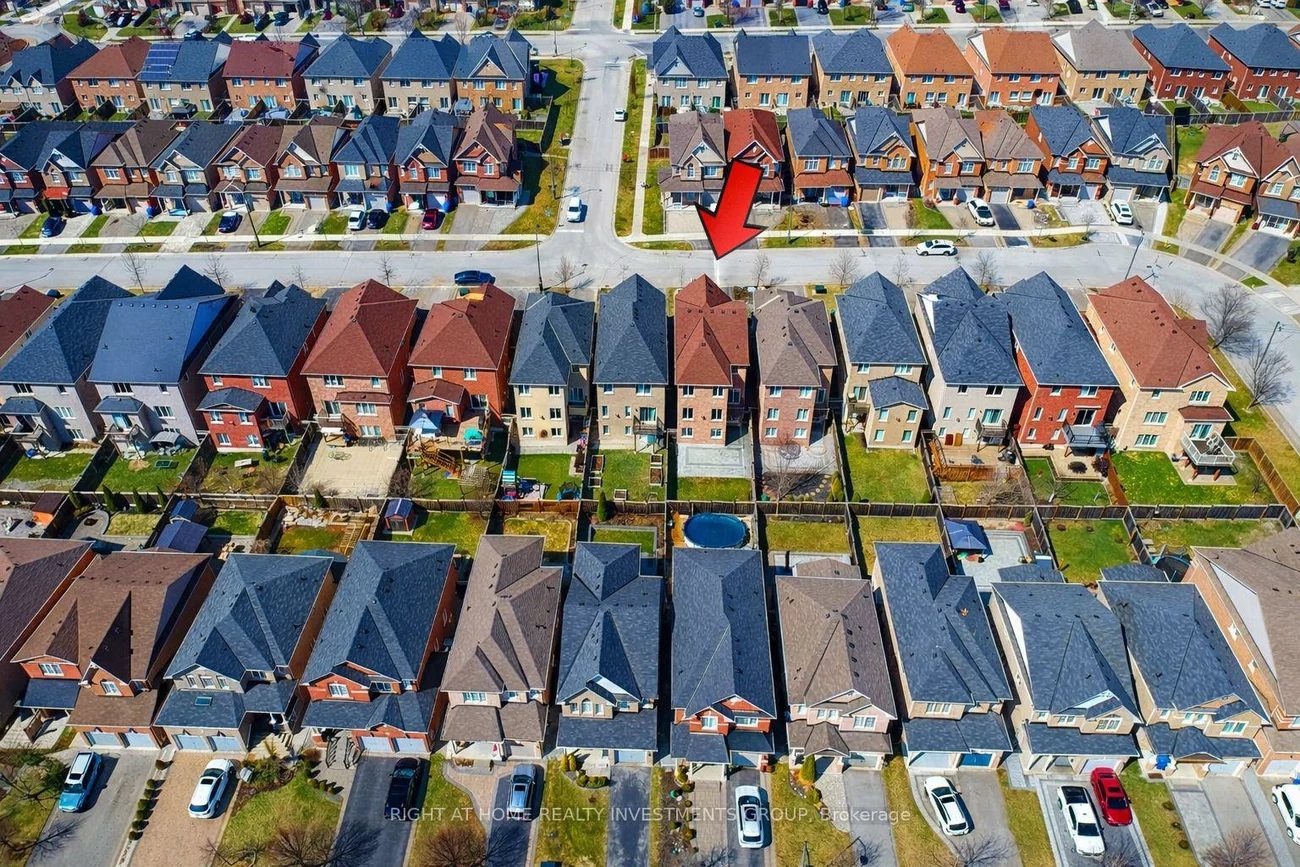 3, Herefordshire, Rural East Gwillimbury, East Gwillimbury