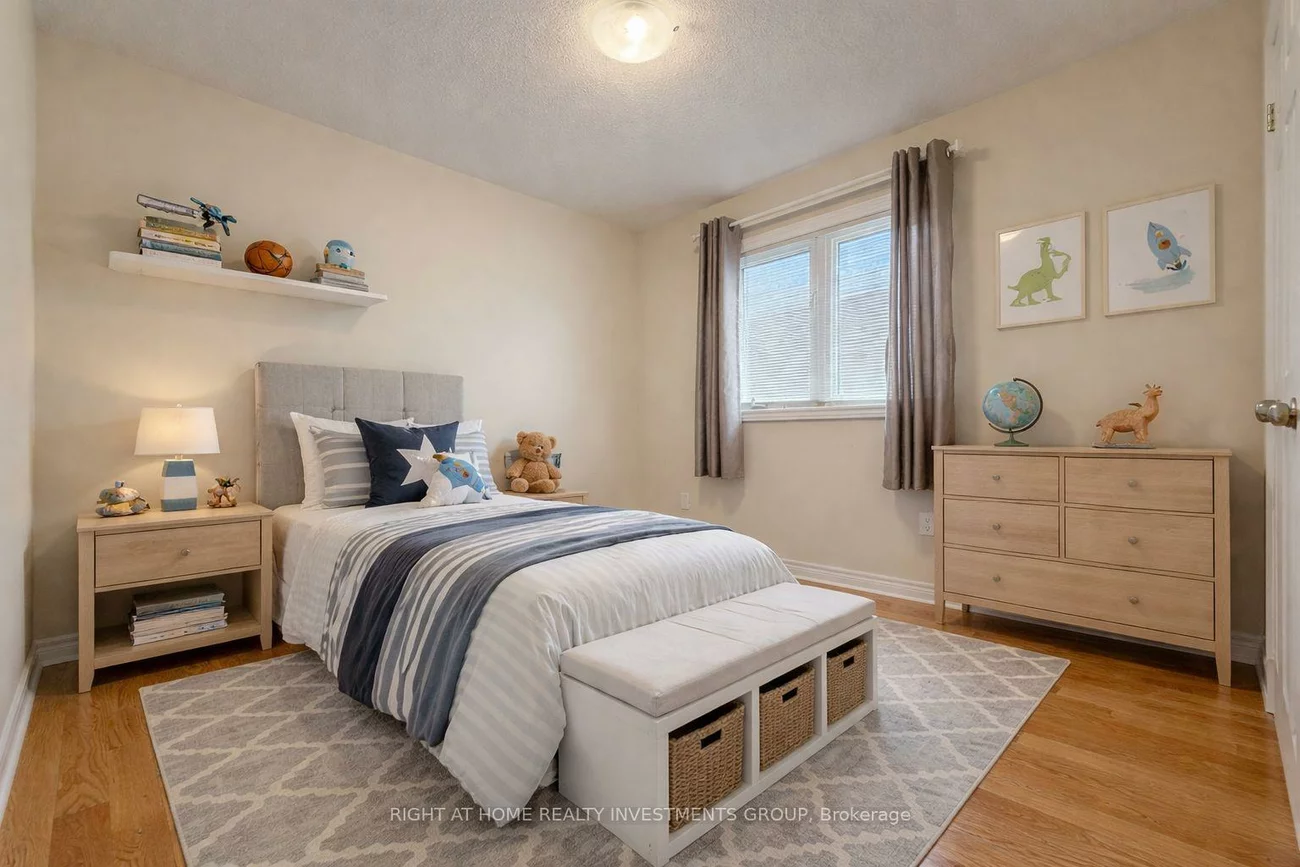 3, Herefordshire, Rural East Gwillimbury, East Gwillimbury