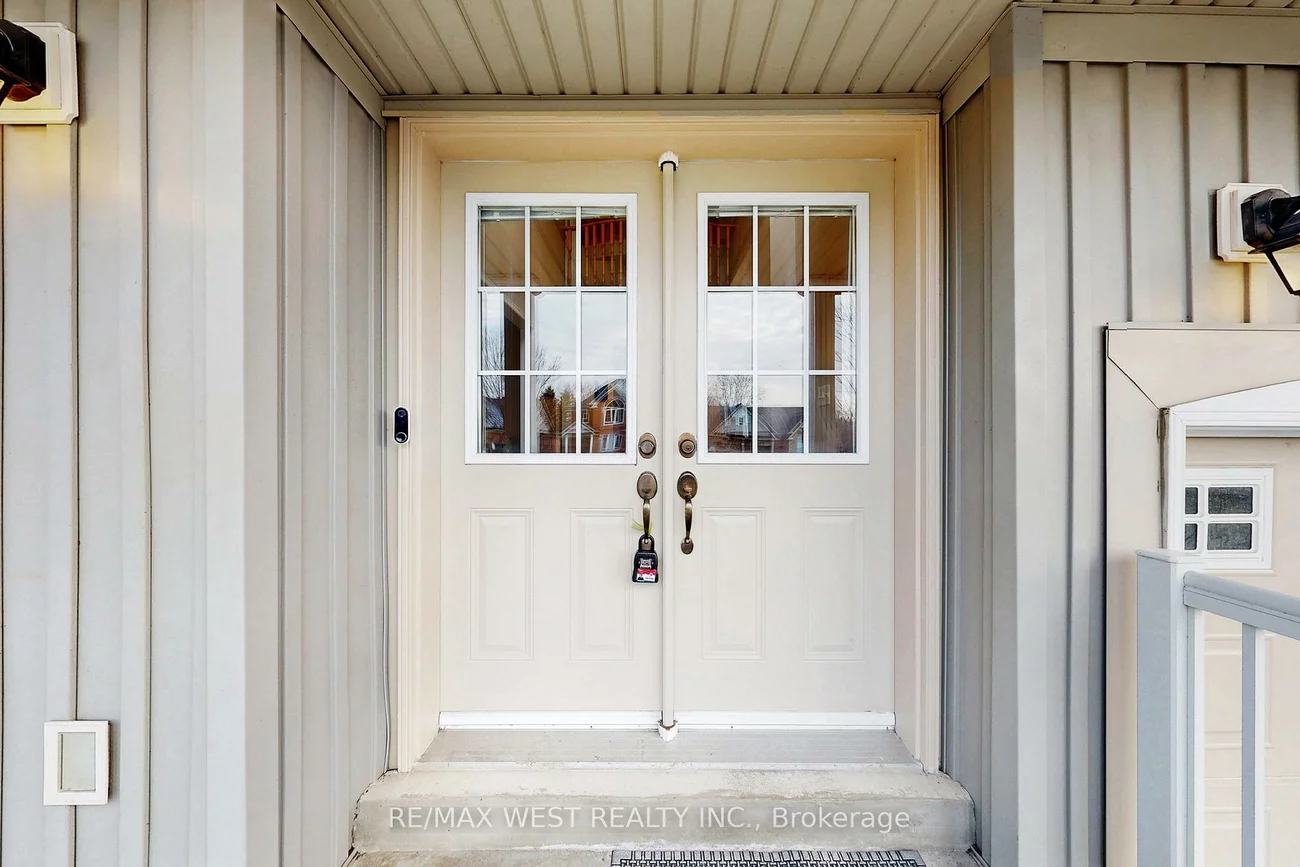 303, King, Mt Albert, East Gwillimbury