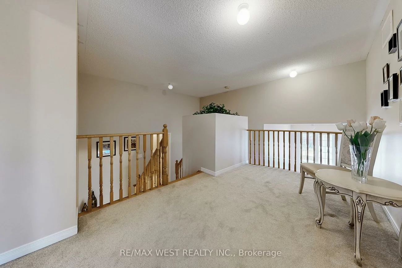 303, King, Mt Albert, East Gwillimbury