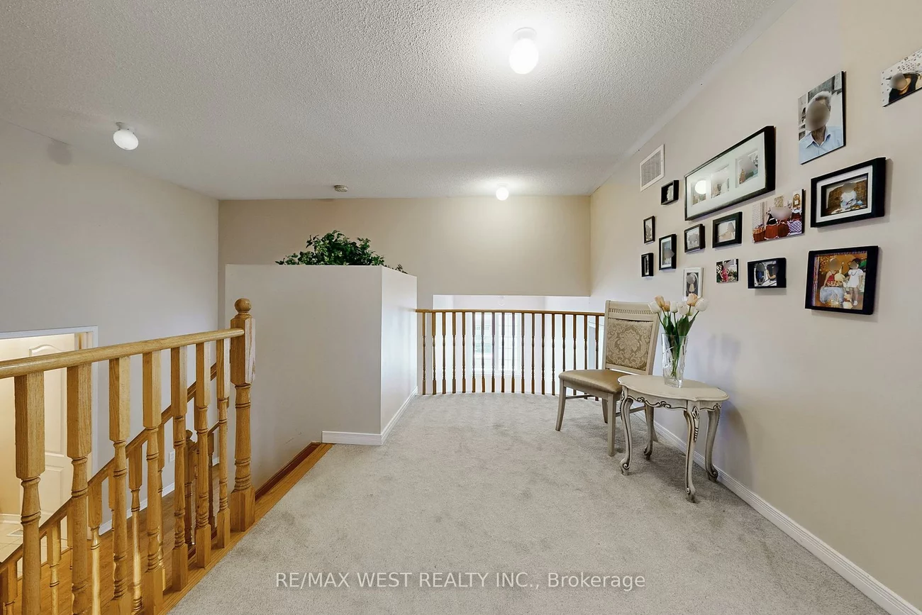 303, King, Mt Albert, East Gwillimbury