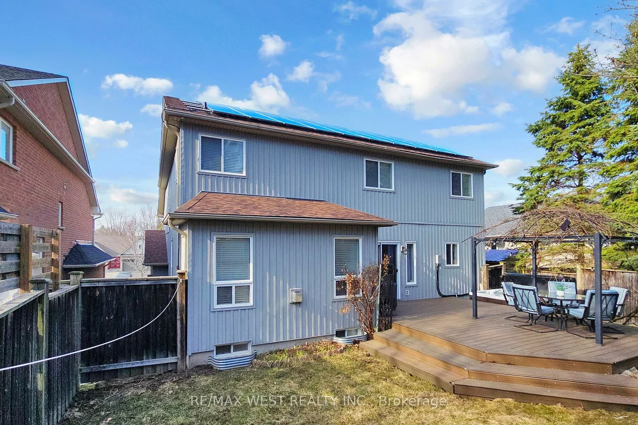 303, King, Mt Albert, East Gwillimbury