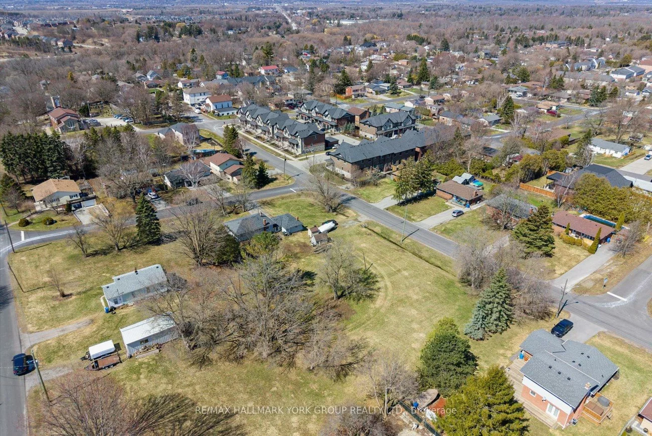 211, East, Holland Landing, East Gwillimbury