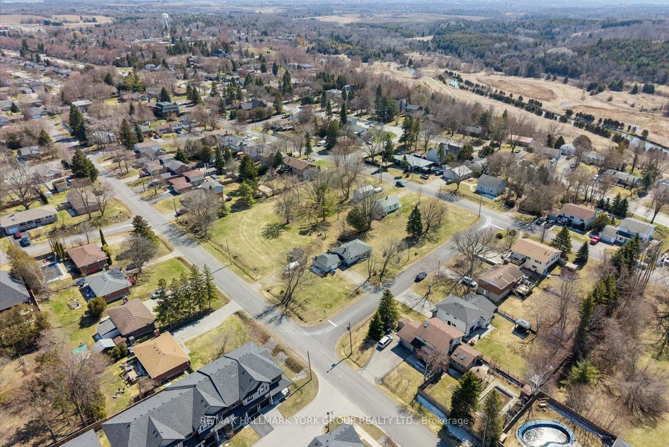 211, East, Holland Landing, East Gwillimbury