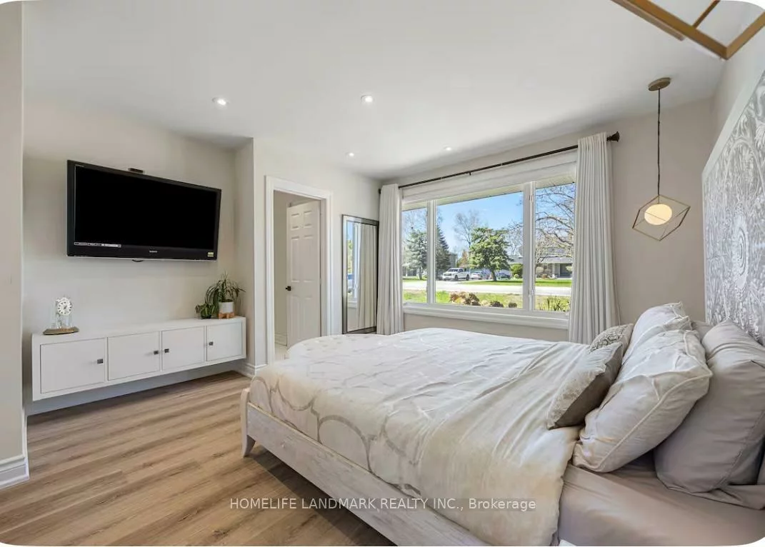 1739, Mount Albert, Sharon, East Gwillimbury