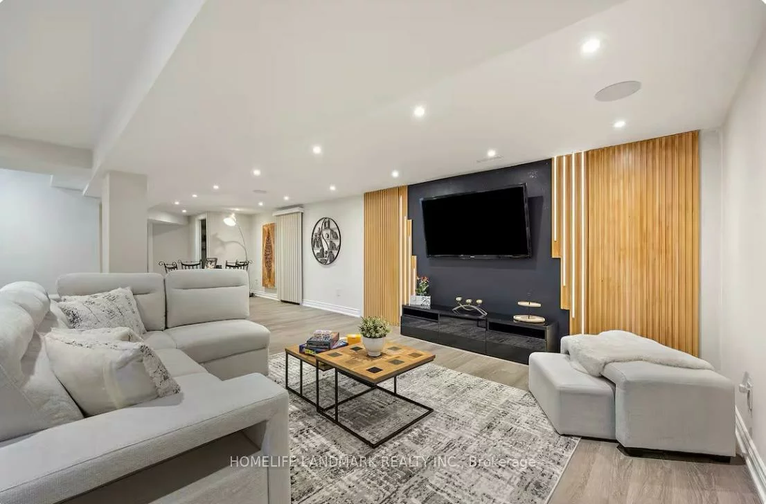 1739, Mount Albert, Sharon, East Gwillimbury