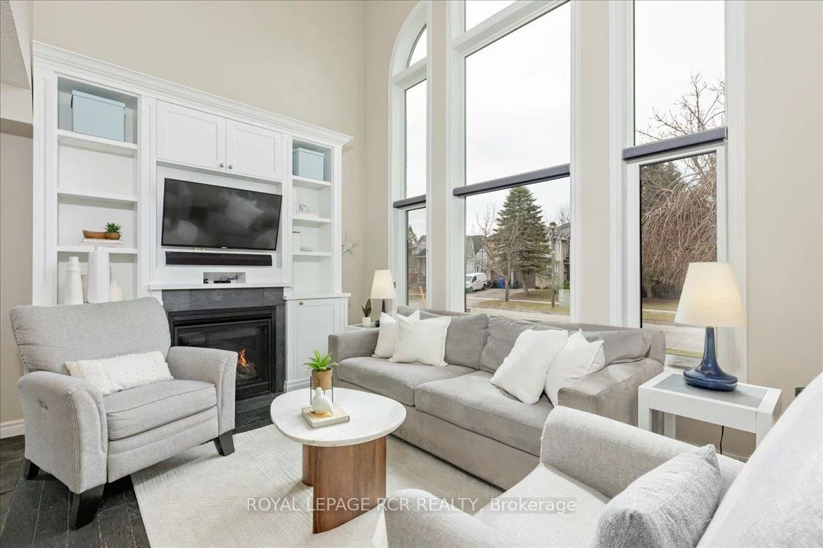 2, Royal Amber, Mt Albert, East Gwillimbury