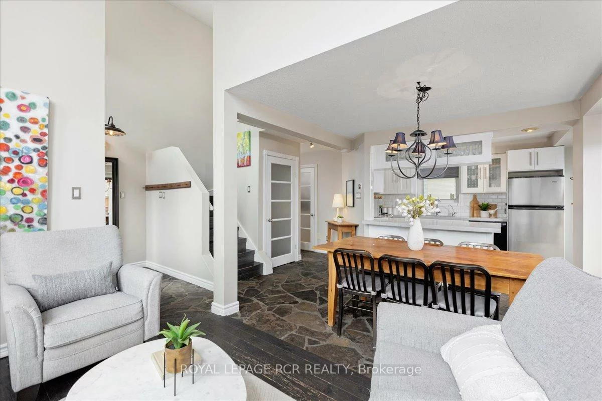 2, Royal Amber, Mt Albert, East Gwillimbury