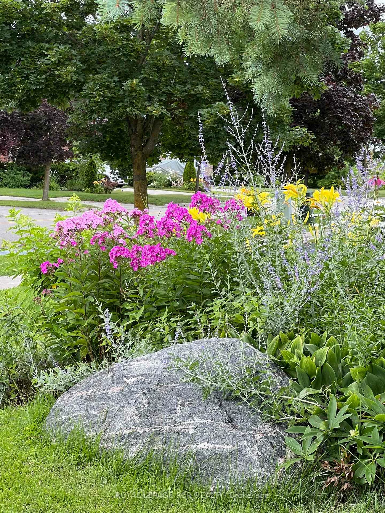 2, Royal Amber, Mt Albert, East Gwillimbury