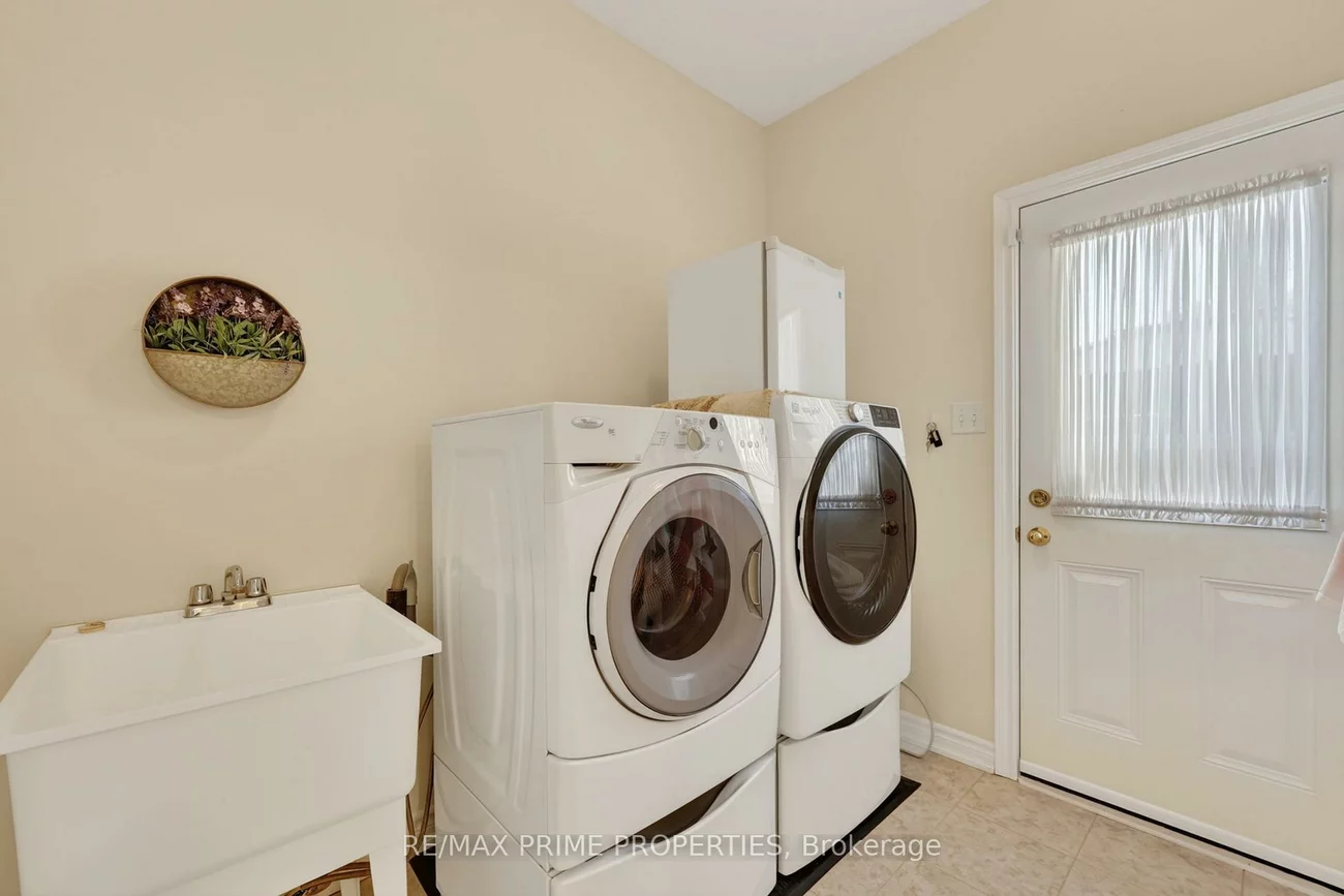 472, King, Mt Albert, East Gwillimbury