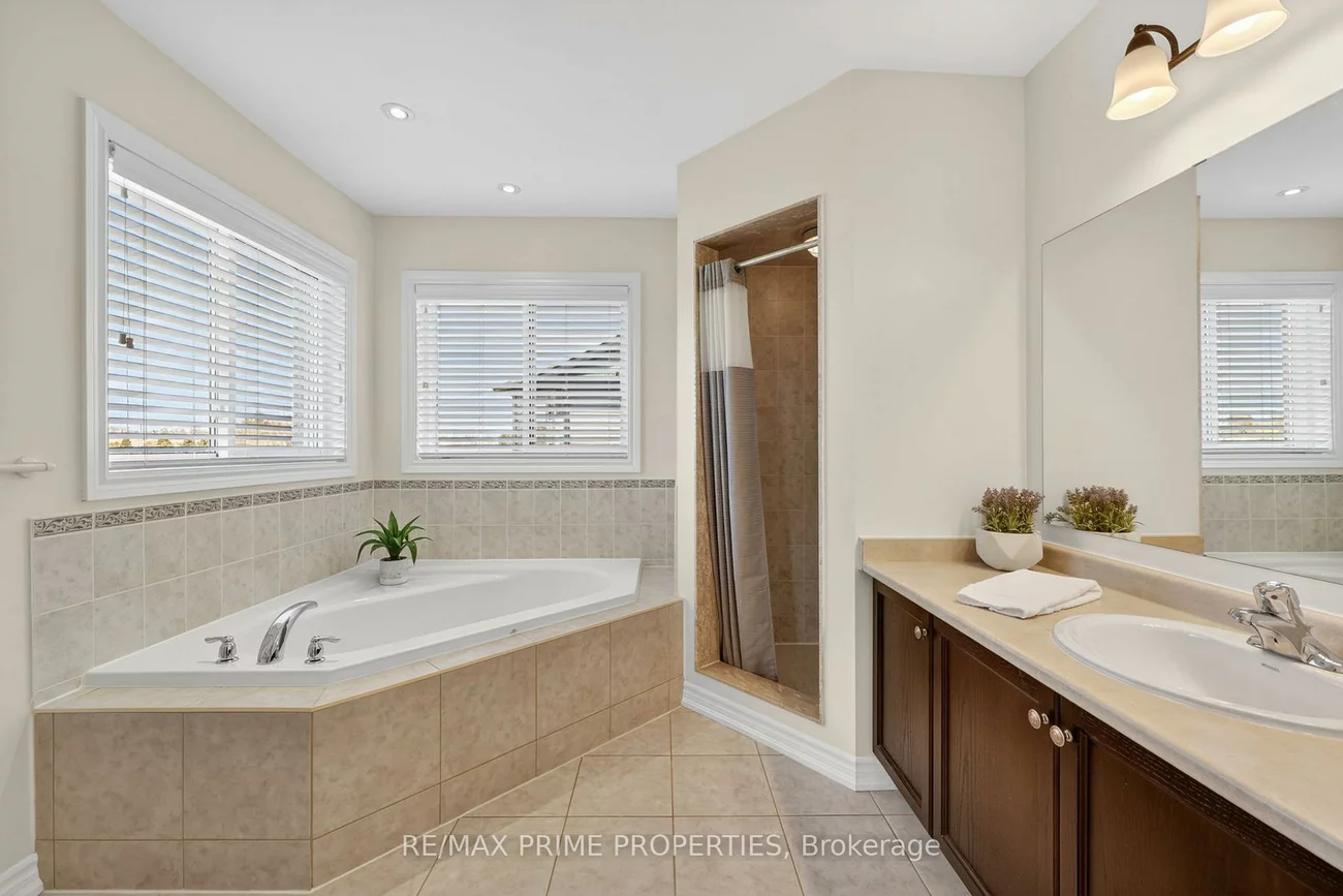 472, King, Mt Albert, East Gwillimbury