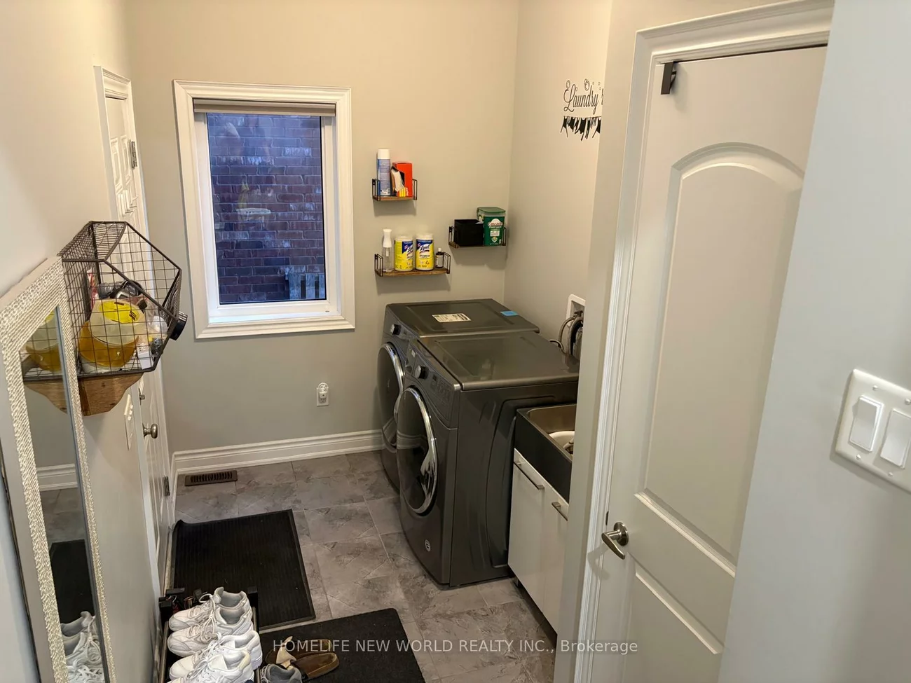 143, Mondial, Queensville, East Gwillimbury