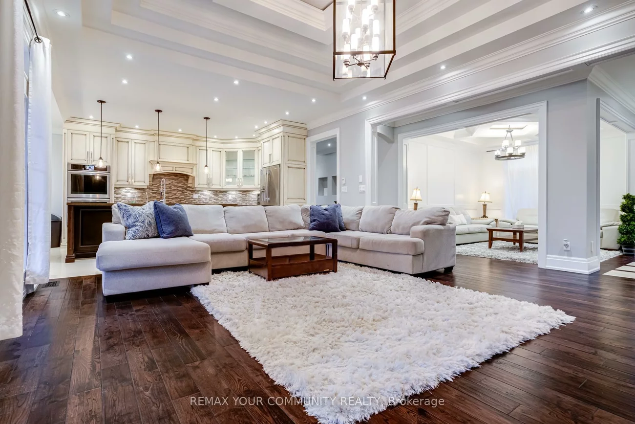 20111, Bathurst, Holland Landing, East Gwillimbury